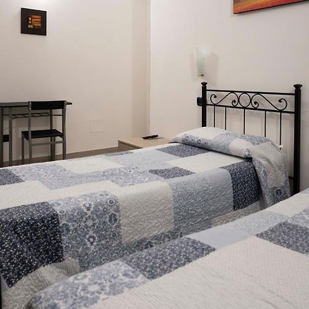 Il Giardino Dell'Eden Bed & Breakfast อาชิเลีย ภายนอก รูปภาพ