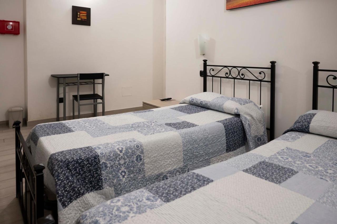 Il Giardino Dell'Eden Bed & Breakfast อาชิเลีย ภายนอก รูปภาพ